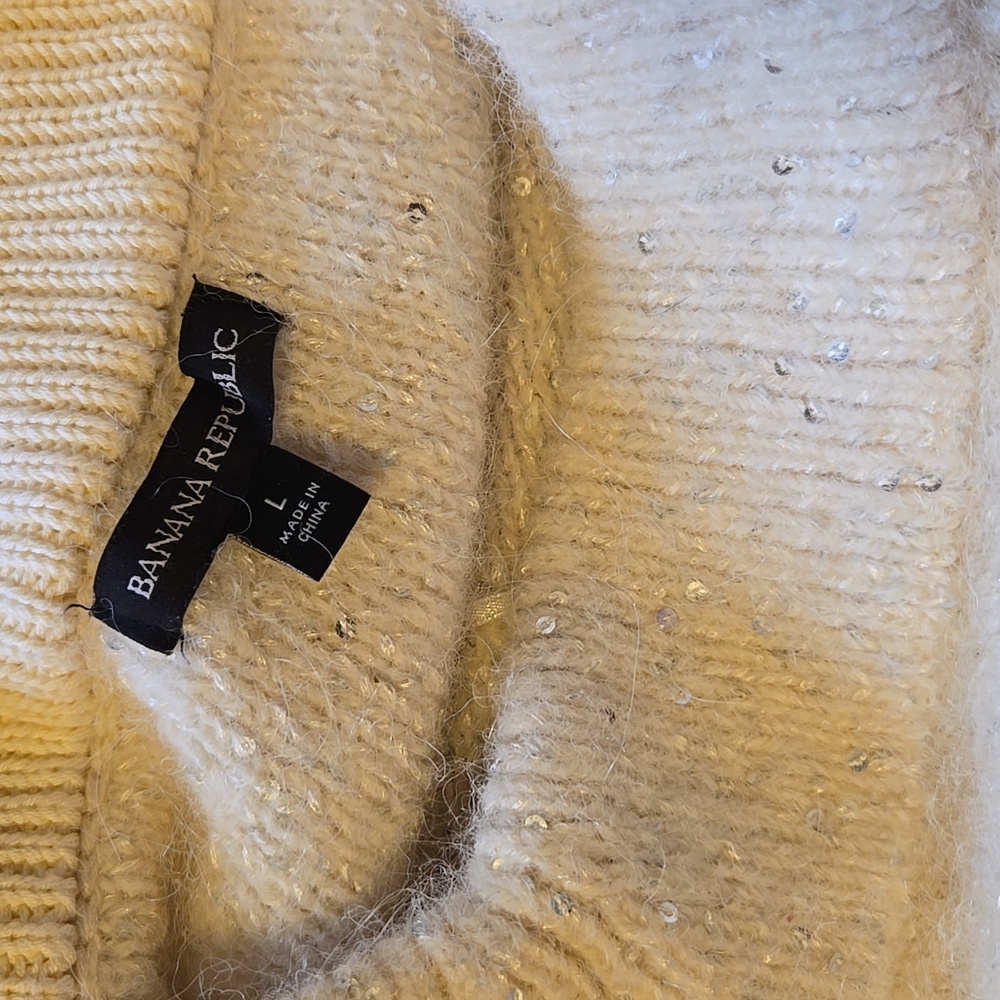 Banana Republic Soft Wool & alpaca Sweater With Sequins - Picture 3 of 4